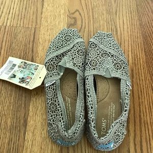 NWT Grey Crochet TOMS
